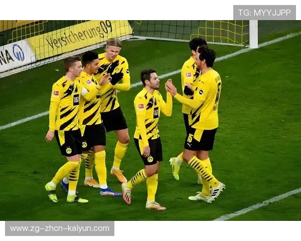 多特替补前锋的速度成为对手防线的噩梦 多特替补前锋的速度成为对手防线的噩梦